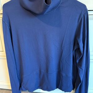 Lululemon Ready to Rulu Navy Top